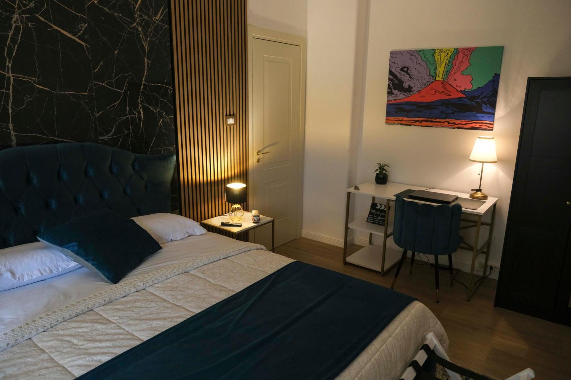 White Butterfly Apartment Naples