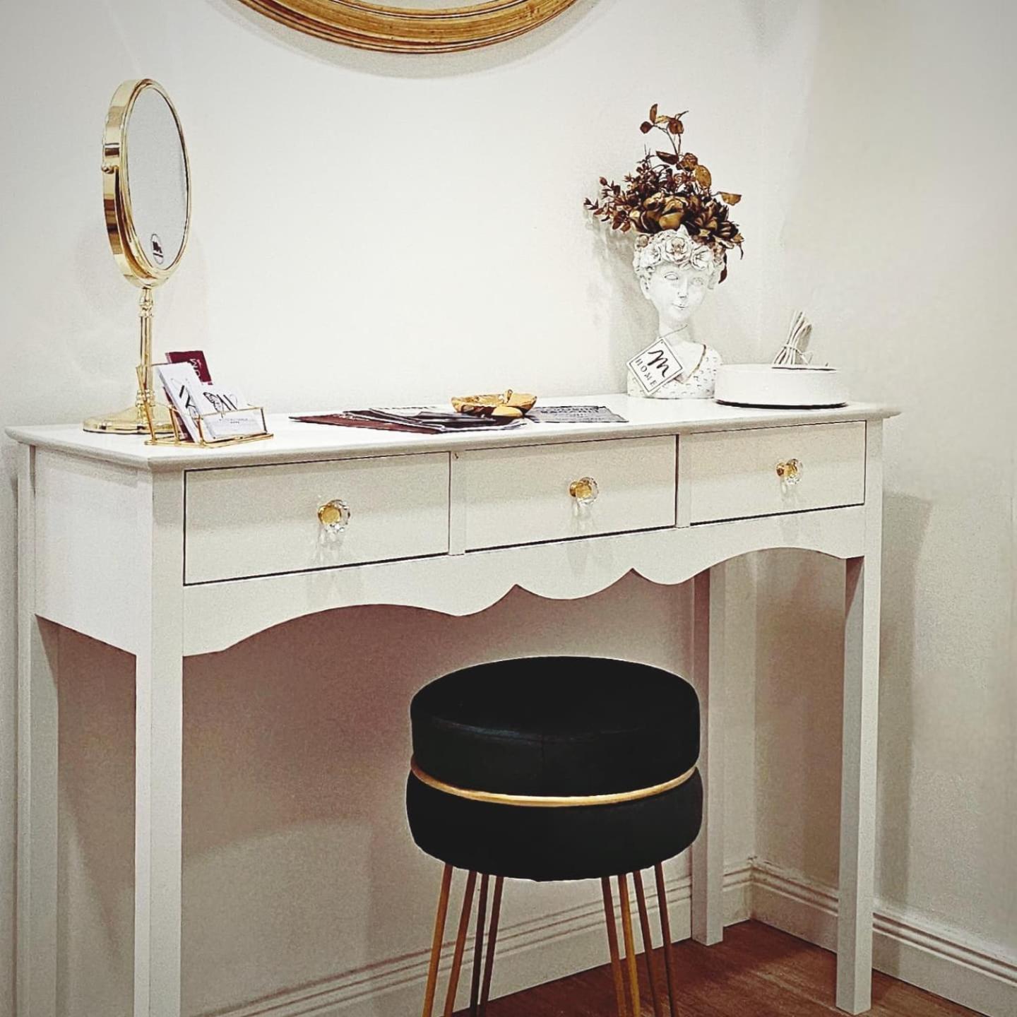 White Butterfly Apartment Naples